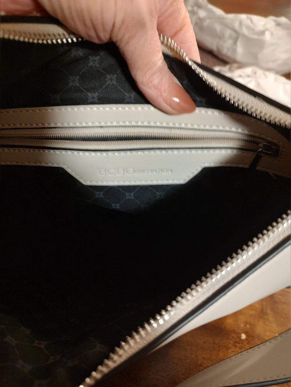 Women's Cream Shoulder Bag - Classic Minimalist Tote